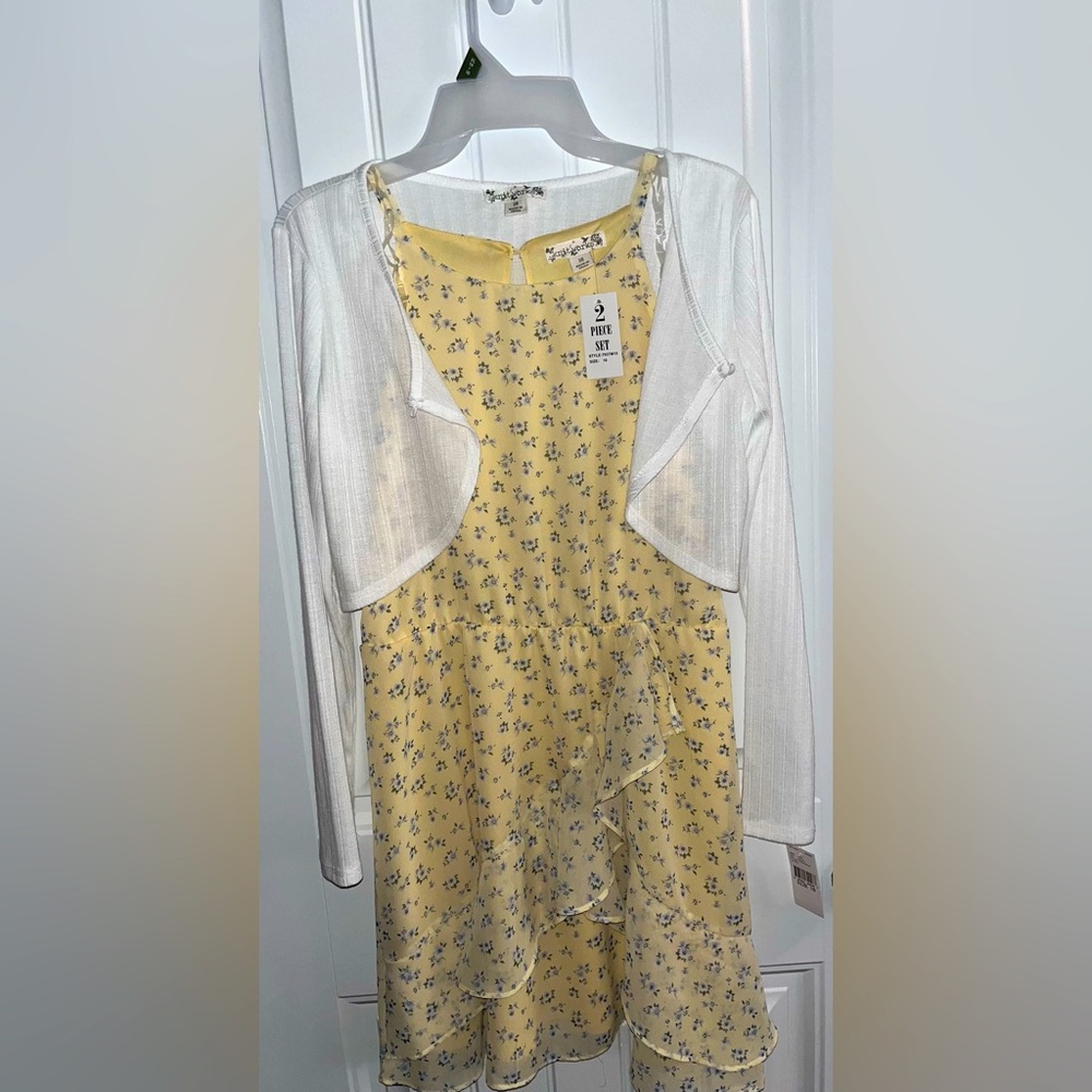 Summer sleeveless spaghetti strap dress with long sleeve sweater included